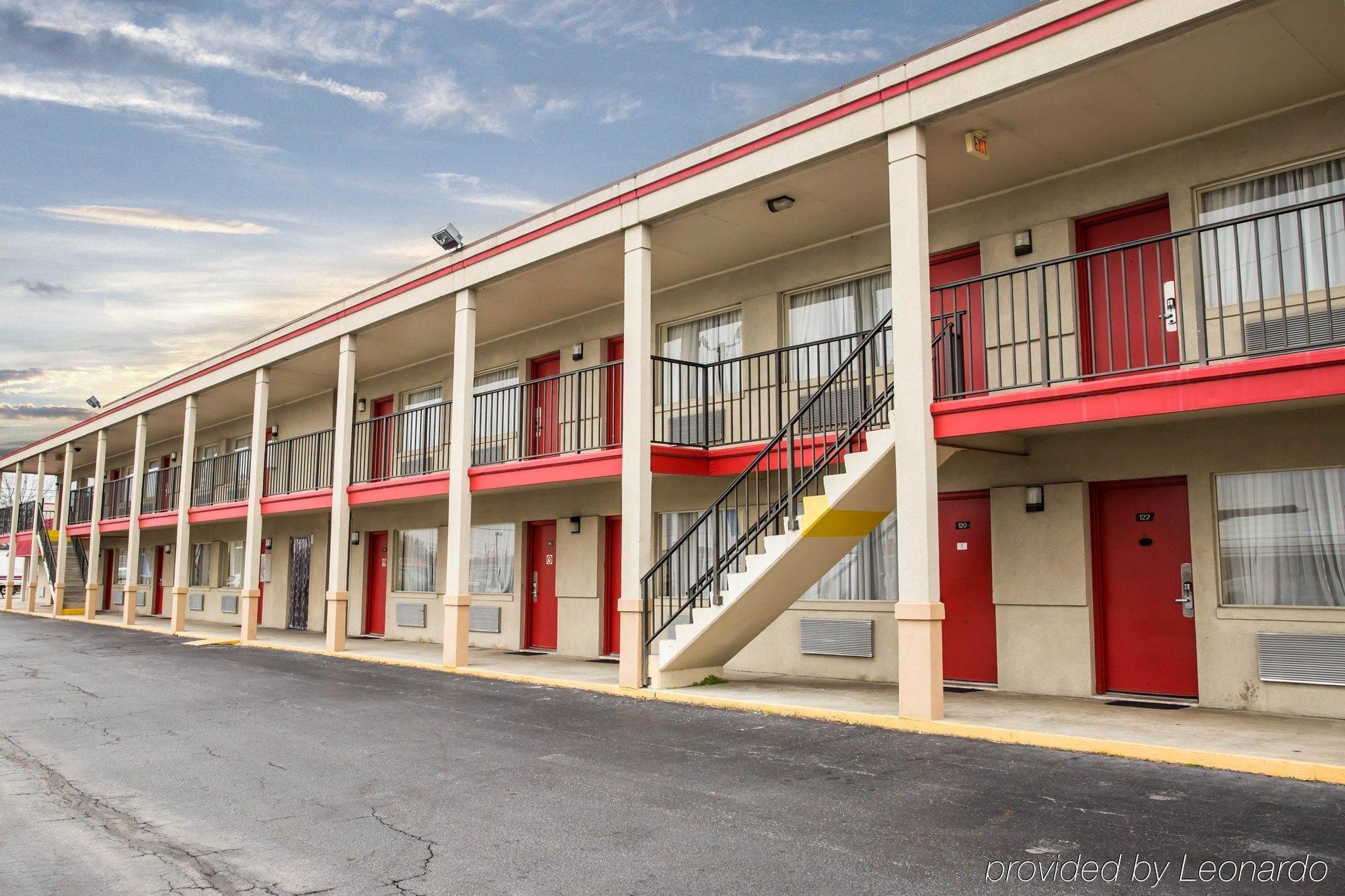 Econo Lodge North Washington Exterior photo